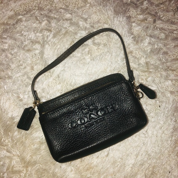 Coach wristlet ✨🖤
